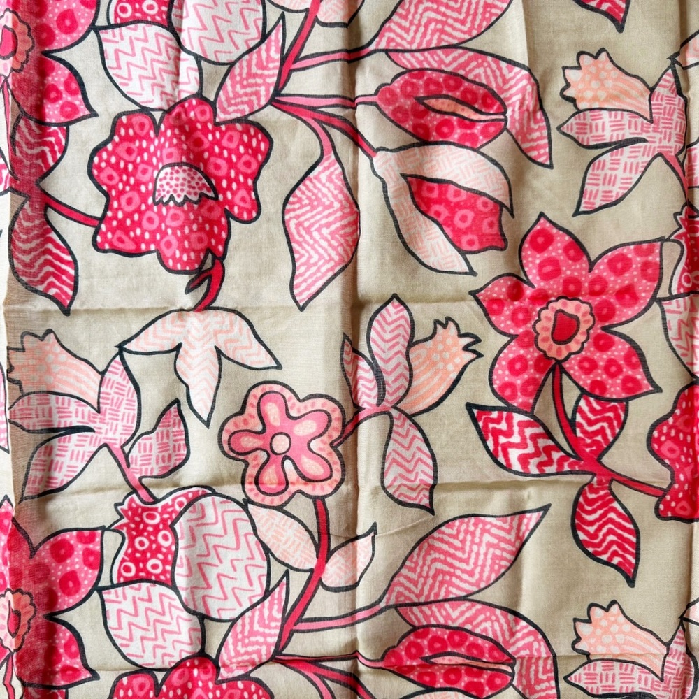 Adrienne Vittadini Vintage Red Flowered Scarf - Picture 6 of 11